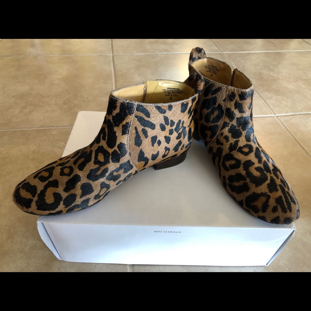 Nine West Size 6 Leopard Print Booties - image 2